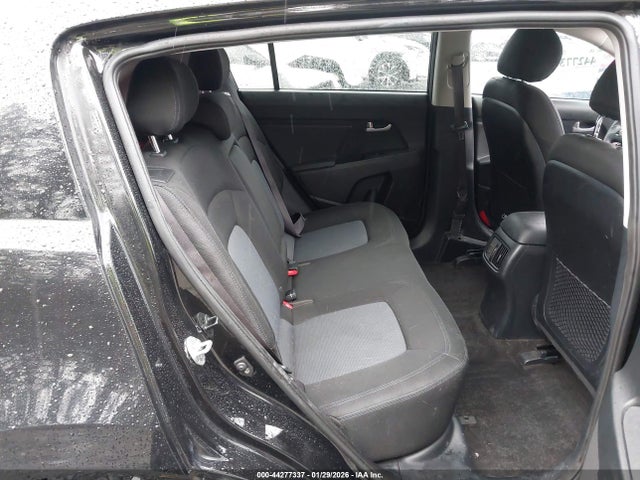 KNDPBCAC1F7699299 KIA Sportage Lx