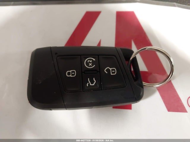 3VV1X7B21NM009187 Volkswagen Taos 1.5t Sel