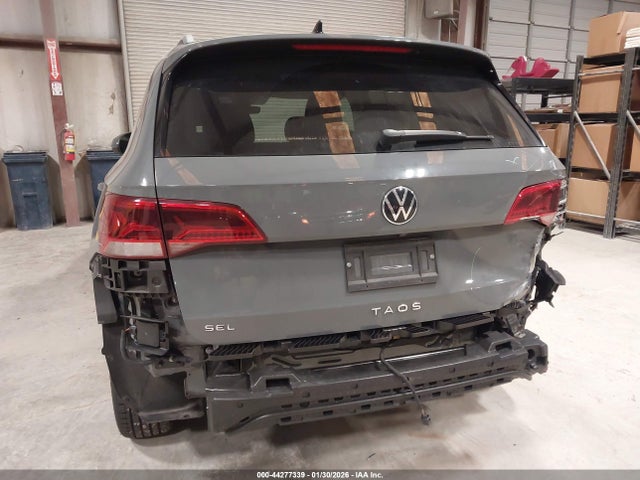 3VV1X7B21NM009187 Volkswagen Taos 1.5t Sel