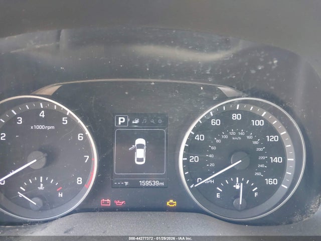 5NPD84LF0JH303074 Hyundai ELANTRA SEL