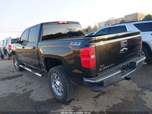 2015 CHEVROLET SILVERADO 1500 3GCUKREC5FG133974 Photo 2