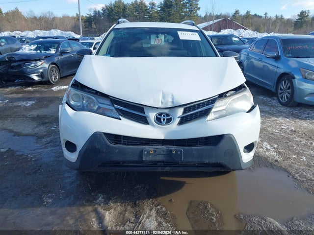 Toyota RAV4 LE 2015 JTMBFREV2FD149768 Image 12