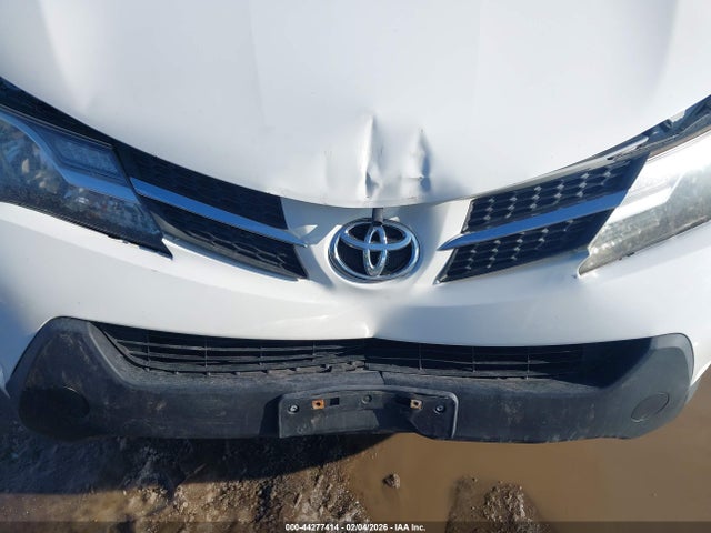 Toyota RAV4 LE 2015 JTMBFREV2FD149768 Image 6