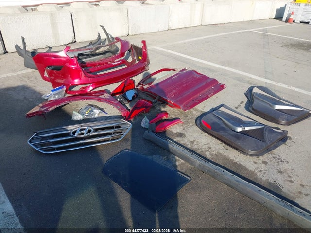 5XYZT3LB5JG552103 Hyundai Santa Fe Sport 2.4l