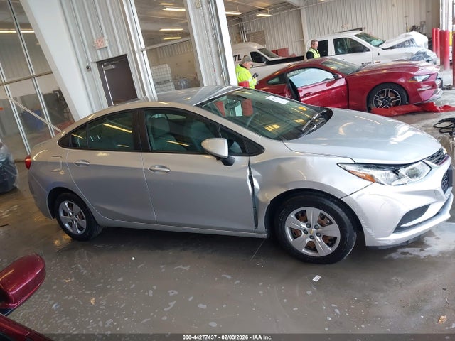 1G1BC5SM5J7207059 Chevrolet Cruze Ls Auto