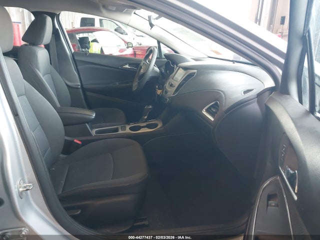 1G1BC5SM5J7207059 Chevrolet Cruze Ls Auto