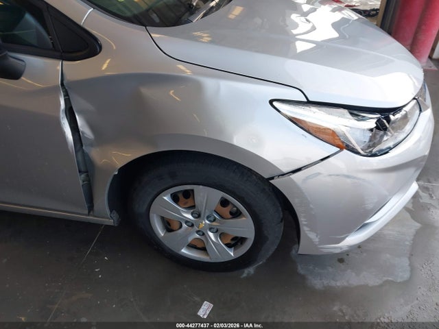 1G1BC5SM5J7207059 Chevrolet Cruze Ls Auto