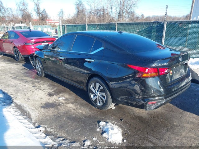 44277439 :رقم المزاد ، 1N4BL4BVXLC220674 vin ، 2020 Nissan Altima S Fwd مزاد بيع