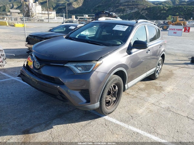 2T3BFREV6HW642150 Toyota RAV4 LE