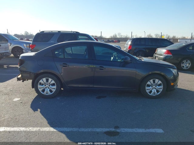 1G1PA5SH5E7368757 Chevrolet Cruze Ls Auto