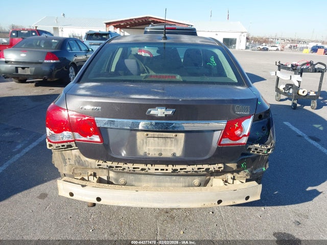 1G1PA5SH5E7368757 Chevrolet Cruze Ls Auto