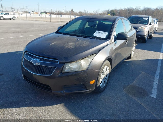 1G1PA5SH5E7368757 Chevrolet Cruze Ls Auto
