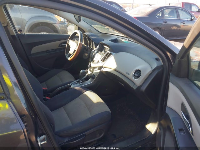 1G1PA5SH5E7368757 Chevrolet Cruze Ls Auto