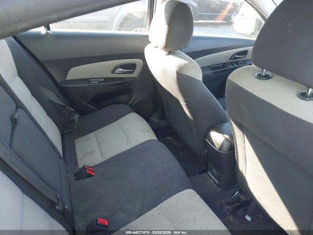 1G1PA5SH5E7368757 Chevrolet Cruze Ls Auto