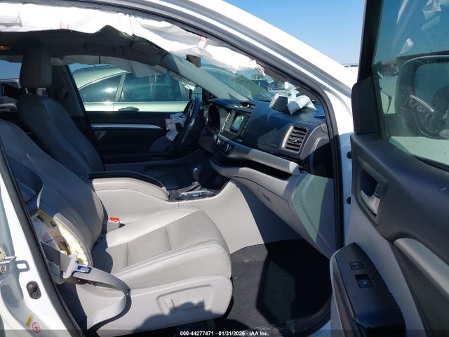 5TDKZRFH2KS572641 Toyota Highlander Xle