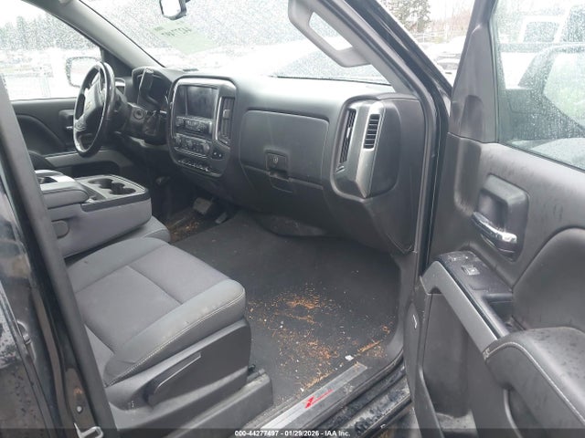 3GCUKREC2JG605881 Chevrolet Silverado 1500 2lt