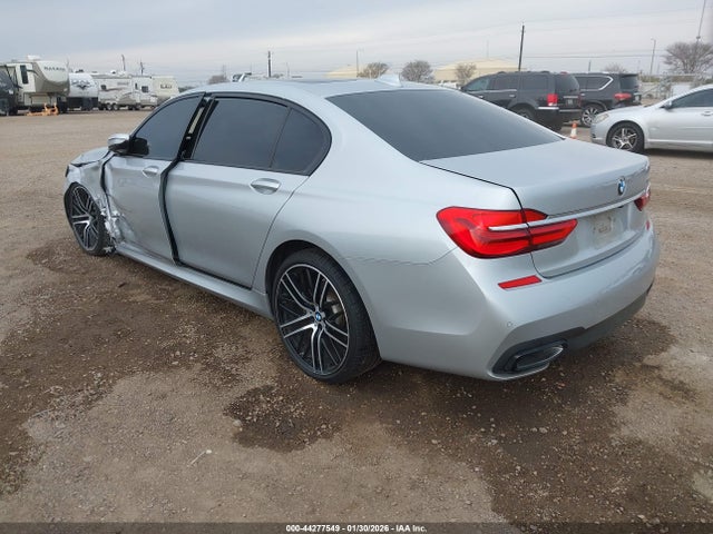 2018 BMW 750I WBA7F0C52JGM23107 Photo 2