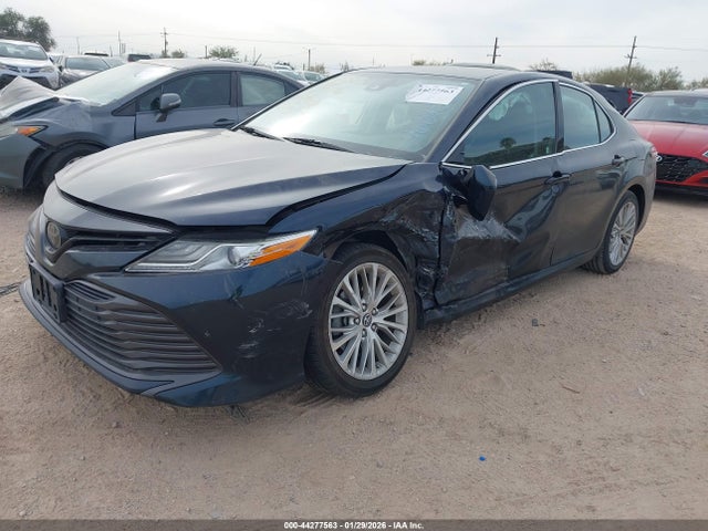 2019 TOYOTA CAMRY 4T1B11HK8KU760850 Photo 1