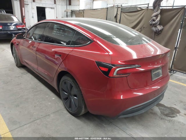 2025 TESLA MODEL 3 5YJ3E1EA8SF975758 Photo 2