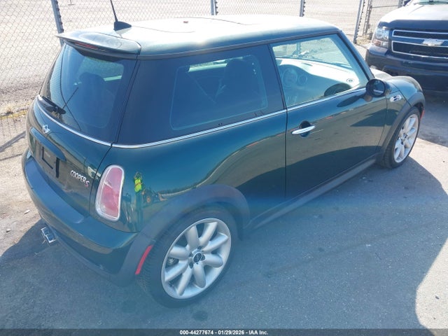 2005 MINI COOPER S WMWRE33495TD97402 Photo 3