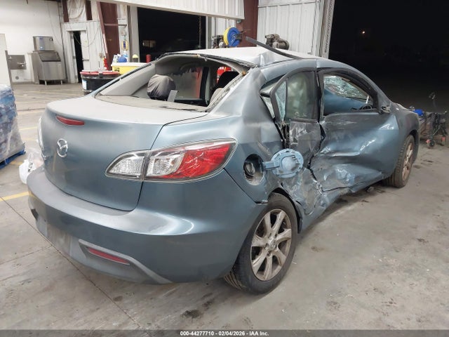 2011 MAZDA MAZDA3 JM1BL1VF0B1480492 Photo 3