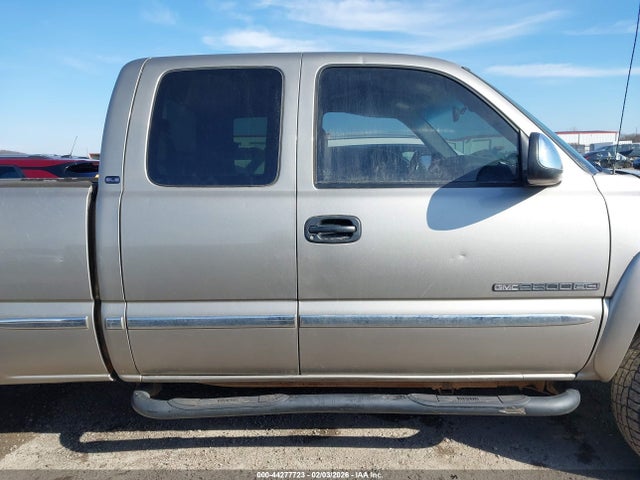 44277723 :رقم المزاد ، 1GTHK29G91E202932 vin ، 2001 Gmc Sierra 2500hd Sle مزاد بيع