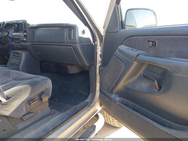 44277723 :رقم المزاد ، 1GTHK29G91E202932 vin ، 2001 Gmc Sierra 2500hd Sle مزاد بيع