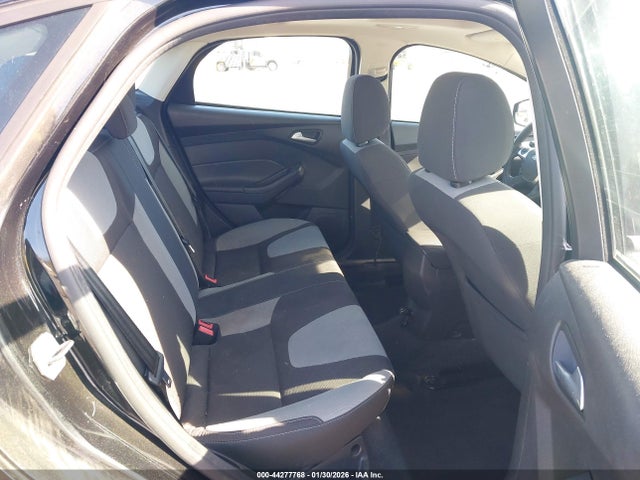 1FADP3F24EL341968 Ford FOCUS SE