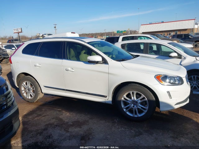 Aukcja sprzedaży 2015 Volvo Xc60 T5 Premier, vin: YV440MDKXF2720873, numer aukcji: 44277774