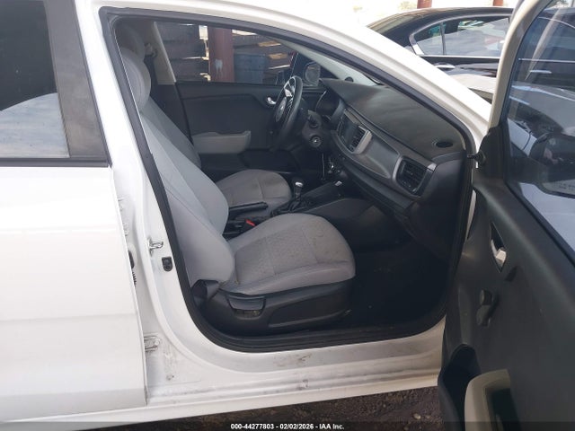 3KPA25AB3JE048399 KIA RIO LX