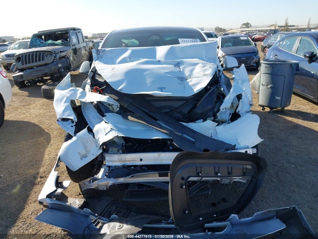 44277815 :رقم المزاد ، 7SAYGDED1RF193049 vin ، 2024 Tesla Model Y Rwd مزاد بيع