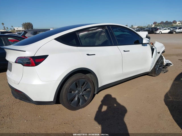 2024 TESLA MODEL Y 7SAYGDED1RF193049 Photo 3