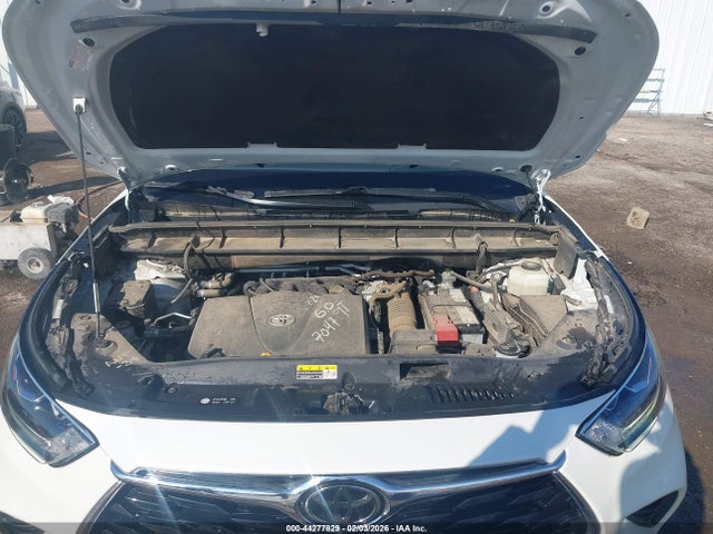 5TDDZRBHXMS524807 Toyota Highlander Limited