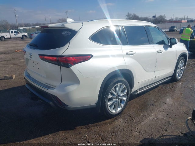 5TDDZRBHXMS524807 Toyota Highlander Limited