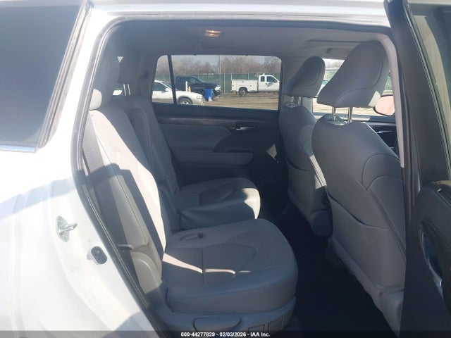 5TDDZRBHXMS524807 Toyota Highlander Limited