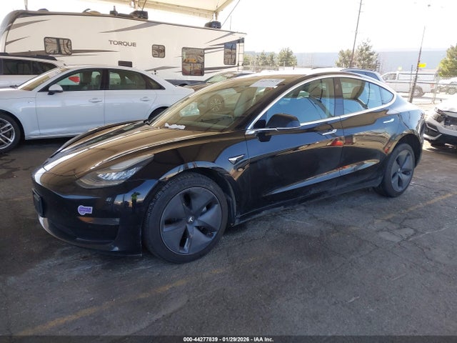 2019 TESLA MODEL 3 5YJ3E1EA5KF326578 Photo 1