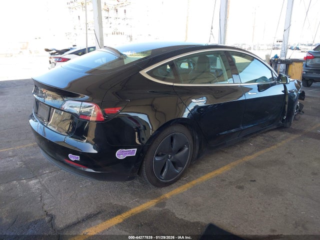 2019 TESLA MODEL 3 5YJ3E1EA5KF326578 Photo 3
