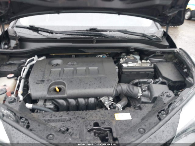 JTNKHMBX5L1082286 Toyota C-HR LE