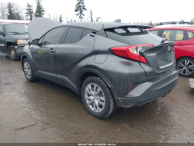 JTNKHMBX5L1082286 Toyota C-HR LE
