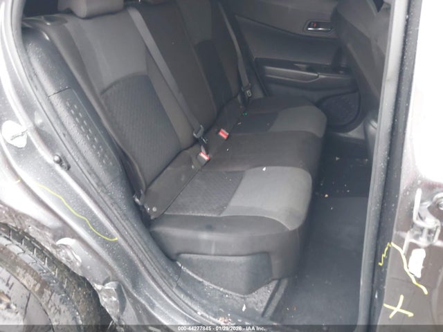 JTNKHMBX5L1082286 Toyota C-HR LE