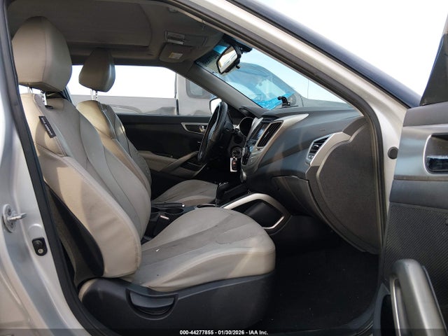 Продажа на аукционе авто 2012 Hyundai Veloster Base W/gray, vin: KMHTC6AD3CU069637, номер лота: 44277855