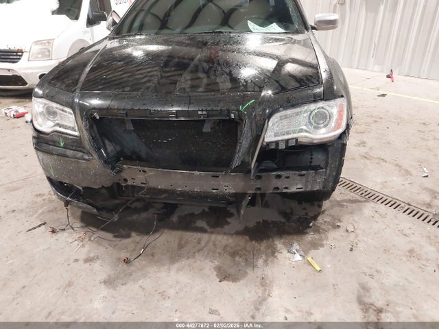 44277872 :رقم المزاد ، 2C3CCAKTXEH306132 vin ، 2014 Chrysler 300c مزاد بيع