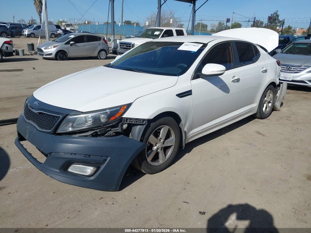 KIA Optima Lx 2015 KNAGM4A70F5661946 Image 2