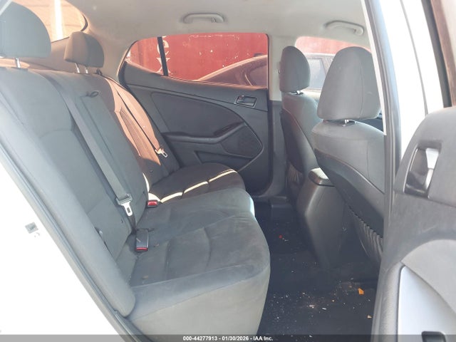 KIA Optima Lx 2015 KNAGM4A70F5661946 Image 8