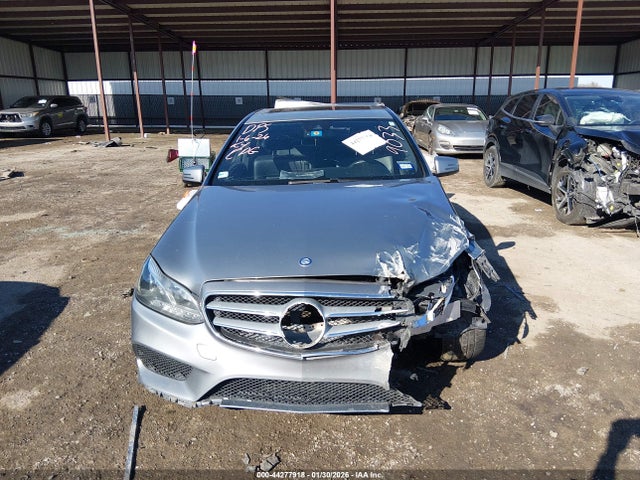44277918 :رقم المزاد ، WDDHF5KB0FB129033 vin ، 2015 Mercedes-benz E 350 مزاد بيع