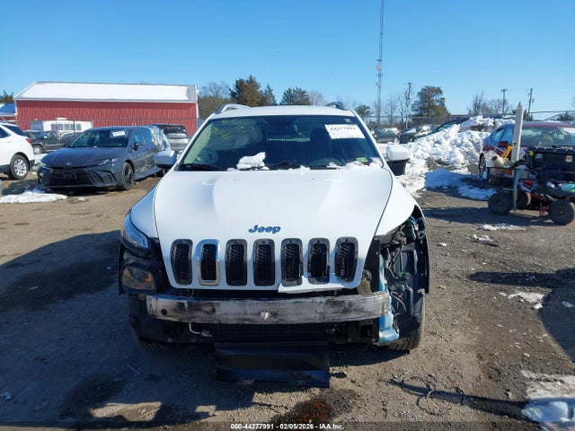 44277991 :رقم المزاد ، 1C4PJMCS3EW318361 vin ، 2014 Jeep Cherokee Latitude مزاد بيع
