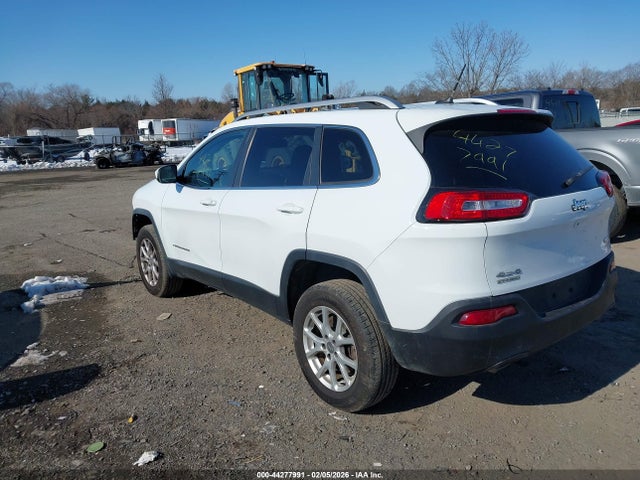 44277991 :رقم المزاد ، 1C4PJMCS3EW318361 vin ، 2014 Jeep Cherokee Latitude مزاد بيع