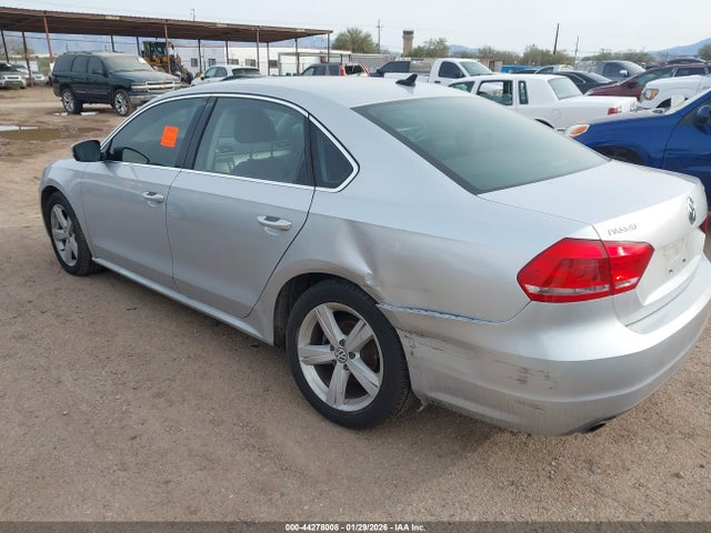 Volkswagen Passat 1.8t Se 2015 1VWBT7A37FC036791 Image 3