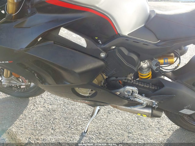 Ducati Panigale V4/v4s/v4s Speciale 2021 ZDMDAGNW2MB001475 Image 9