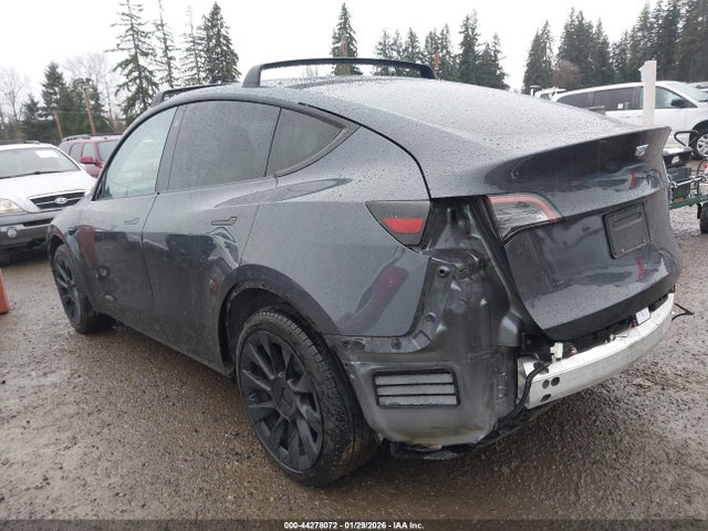 2022 TESLA MODEL Y 7SAYGDEE5NF439359 Photo 2
